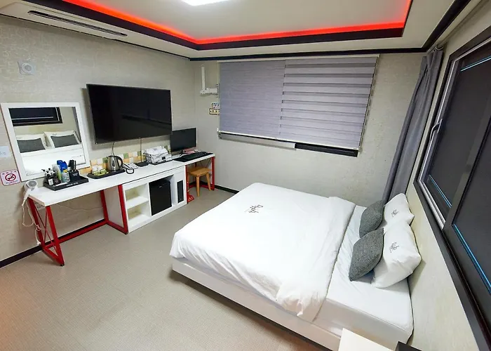 Hotel Danube Seomyeon *